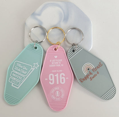 100 Pieces Custom Retro Motel Keychain Tag Vintage Hotel Key Tag, luggage Tag, Personalized Gifts Printing Design Text and Pattern