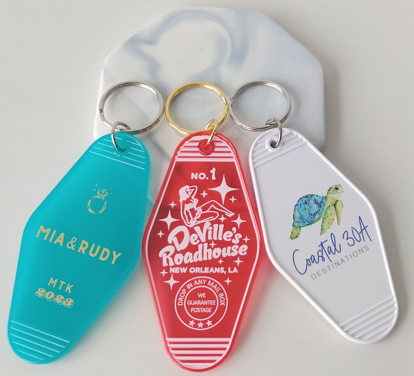 100 Pieces Custom Retro Motel Keychain Tag Vintage Hotel Key Tag, luggage Tag, Personalized Gifts Printing Design Text and Pattern